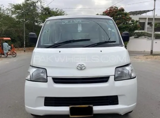 Toyota Town Ace 2008 for Sale in Faisalabad Image-1