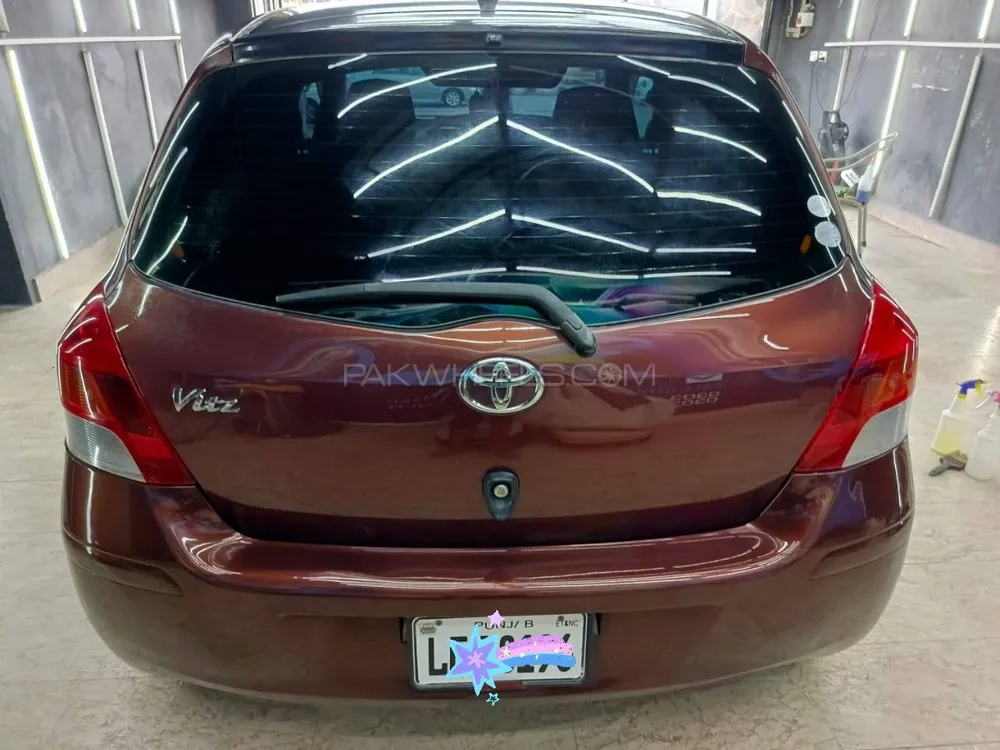 Toyota Vitz 2010 for Sale in Lahore Image-1