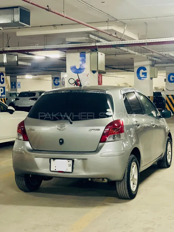 Toyota Vitz 2010 for Sale in Faisalabad Image-1