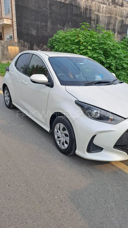 Toyota Yaris Hatchback 2020 for Sale in Sialkot Image-1