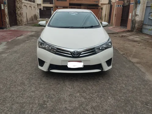 Toyota Corolla XLi VVTi 2015