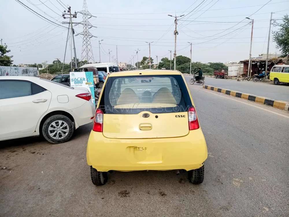 Daihatsu Esse 2006 for Sale in Karachi Image-1