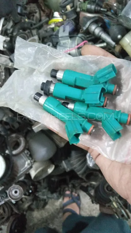 fuel injector available for all car Image-1