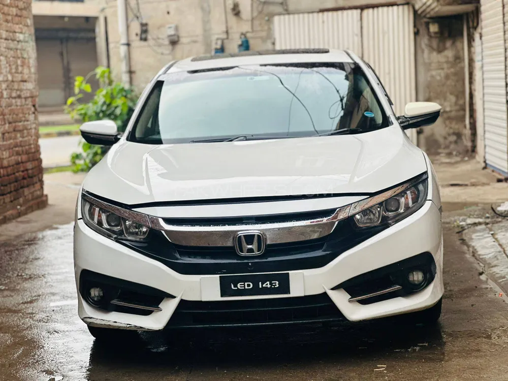 ہونڈا سوک 2018 for Sale in فیصل آباد Image-1