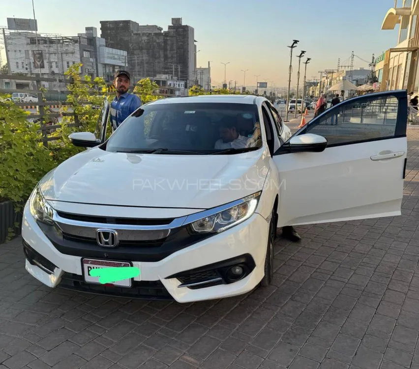 Honda Civic 2017 for Sale in Islamabad Image-1