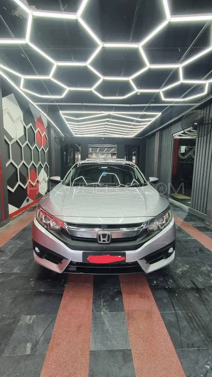 Honda Civic 2018 for Sale in Peshawar Image-1