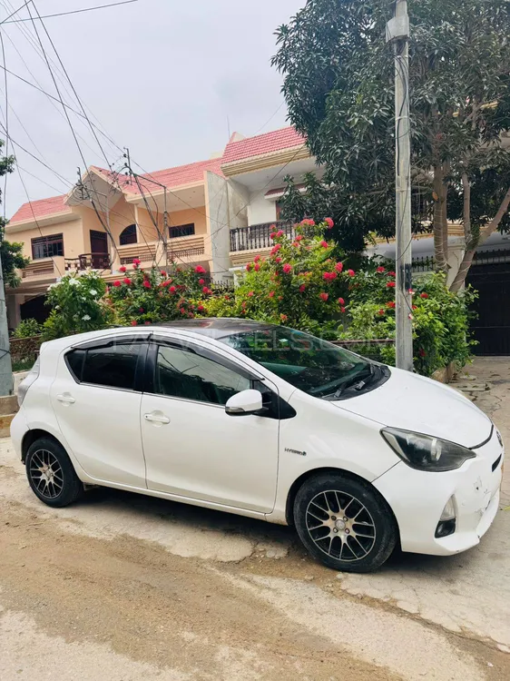 Toyota Aqua 2012 for Sale in Karachi Image-1