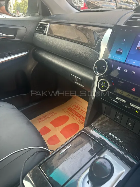 Toyota Camry 2013 for Sale in Karachi Toyota Camry 2013 for Sale in Karachi Image-7