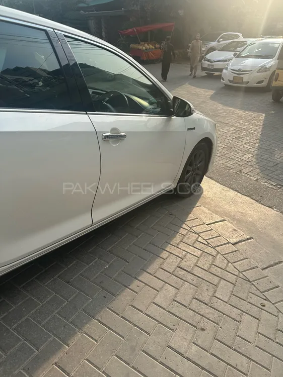 Toyota Camry 2013 for Sale in Karachi Toyota Camry 2013 for Sale in Karachi Image-5