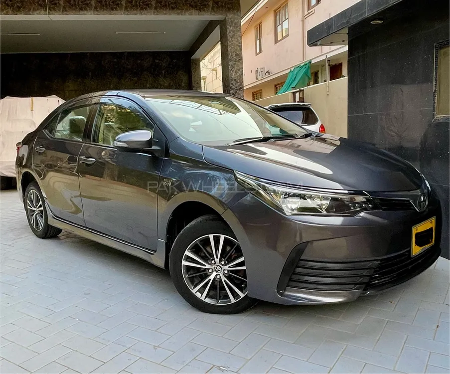 Toyota Corolla 2018 for Sale in Karachi Image-1