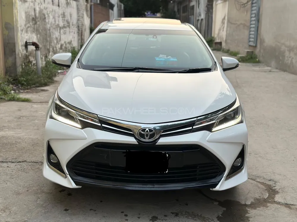 Toyota Corolla 2021 for Sale in Gujranwala Image-1