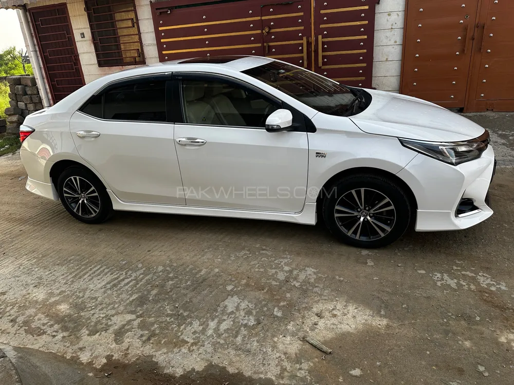 Toyota Corolla 2021 for Sale in Islamabad Image-1