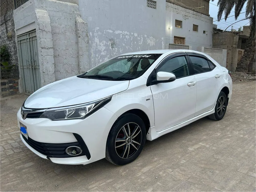 Toyota Corolla 2018 for Sale in Karachi Image-1