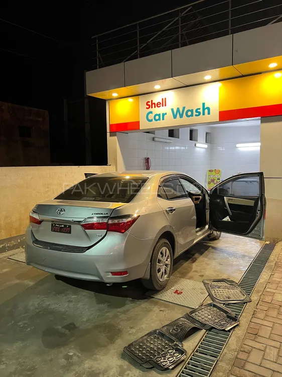 Toyota Corolla 2015 for Sale in Gujranwala Image-1