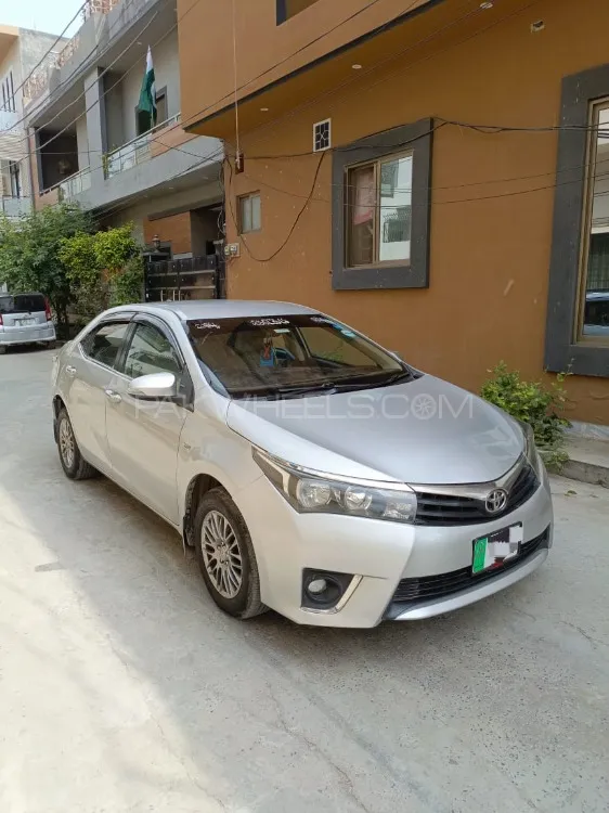 Toyota Corolla 2016 for Sale in Lahore Image-1
