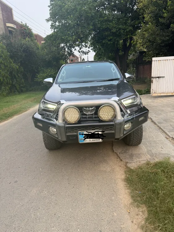 Toyota Hilux 2021 for Sale in Lahore Image-1