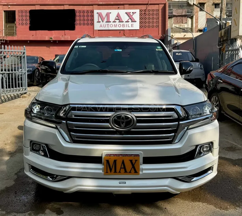 Toyota Land Cruiser 2017 for Sale in Karachi Image-1