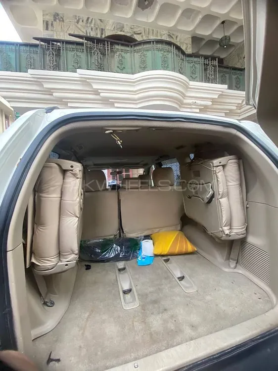 Toyota Prado 2005 for Sale in Karachi Image-1