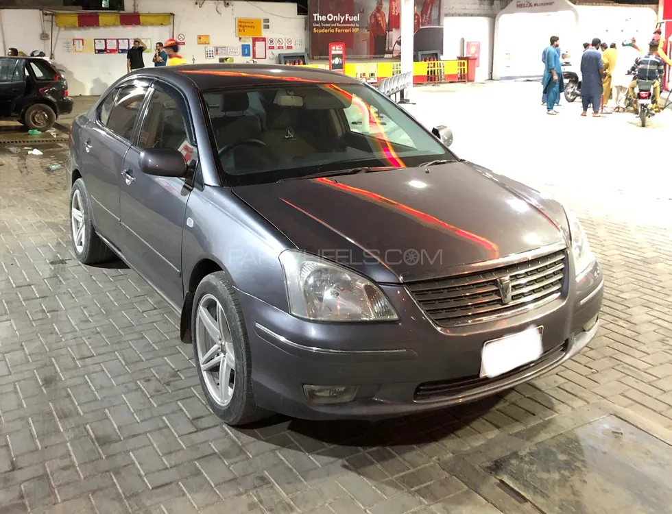 Toyota Premio 2004 for Sale in Karachi Image-1