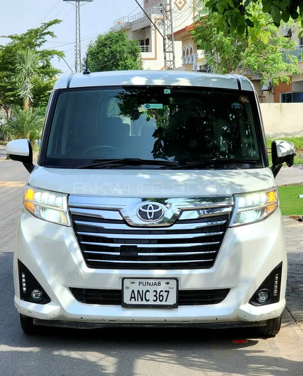 Toyota Roomy 2018 for Sale in Lahore Image-1