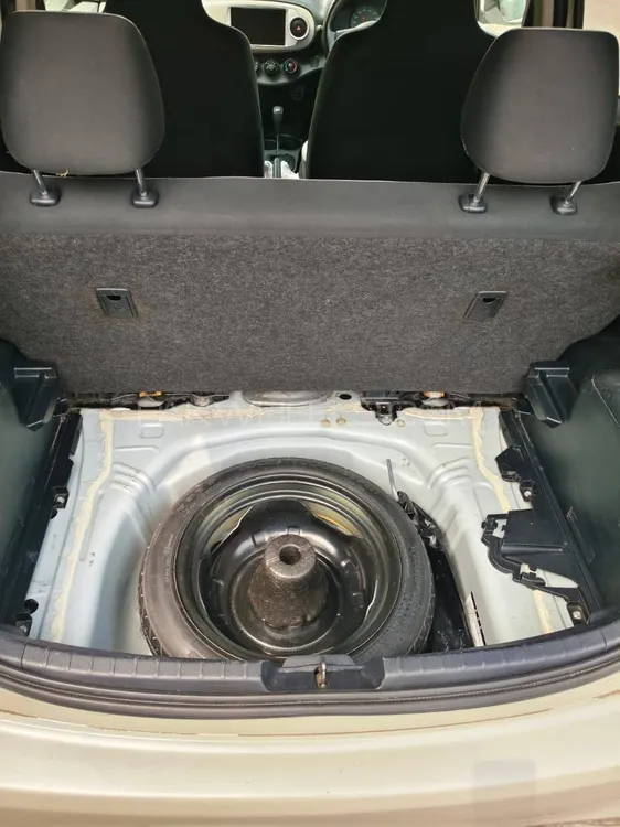 Toyota Vitz 2011 for Sale in Swabi Image-1