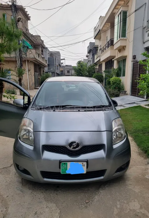 Toyota Vitz 2008 for Sale in Lahore Image-1
