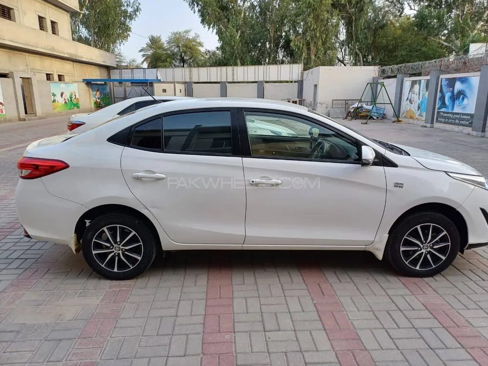 ٹویوٹا یارس سیڈان 2020 for Sale in مظفرگڑھ Image-1