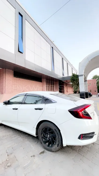 Honda Civic 2017 for Sale in Bahawalpur Image-1