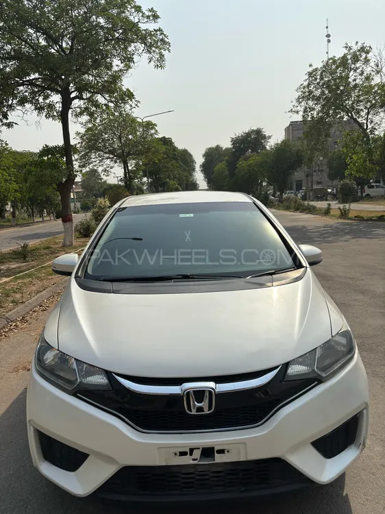 Honda Fit 2015 for Sale in Lahore Image-1