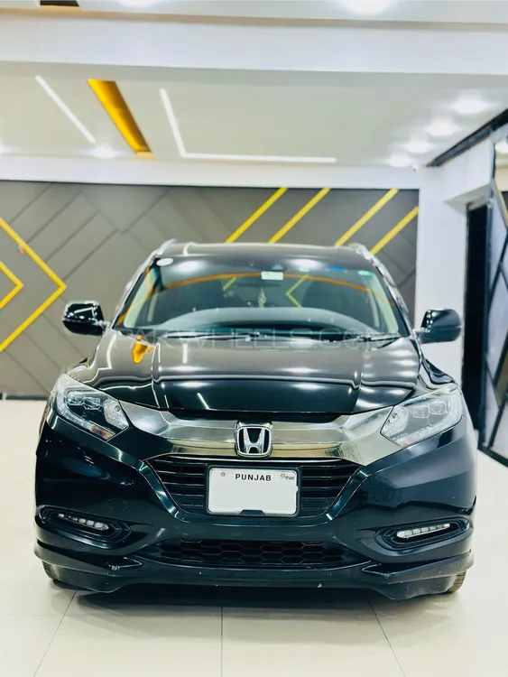 Honda Vezel 2016 for Sale in Islamabad Image-1