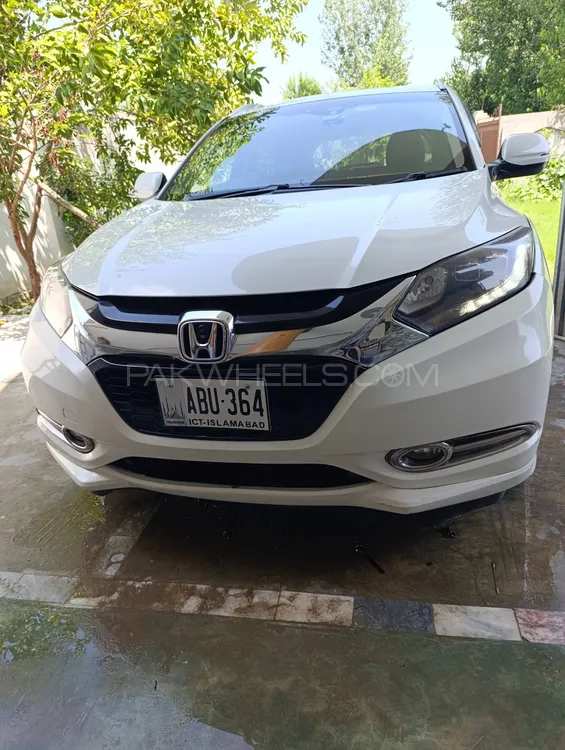 Honda Vezel 2016 for Sale in Islamabad Image-1
