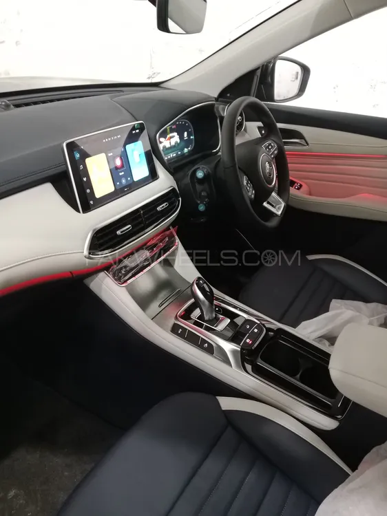 MG HS 2025 for Sale in Lahore Image-1