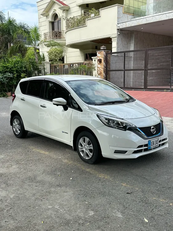 Nissan Note 2017 for Sale in Islamabad Image-1