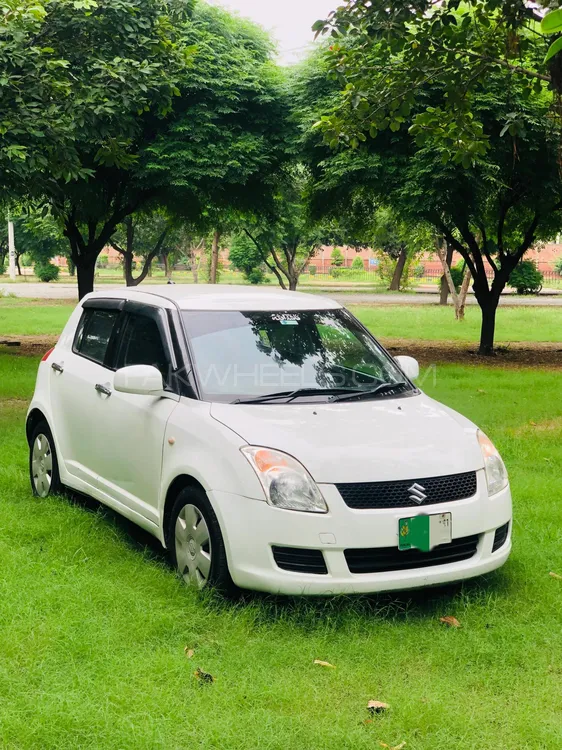 Suzuki Swift 2011 for Sale in Lahore Image-1
