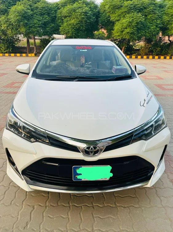 Toyota Corolla 2018 for Sale in Faisalabad Image-1