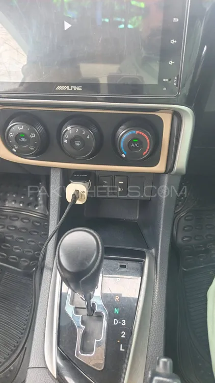 Toyota Corolla 2021 for Sale in Chichawatni Image-1