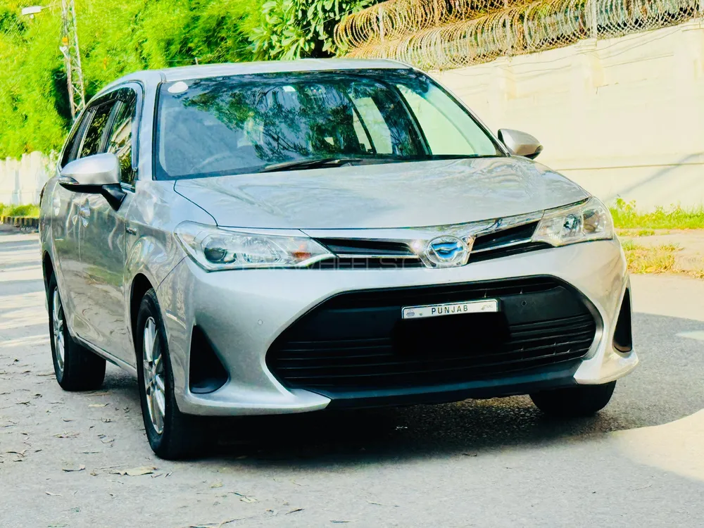 Toyota Corolla Fielder 2018 for Sale in Lahore Image-1
