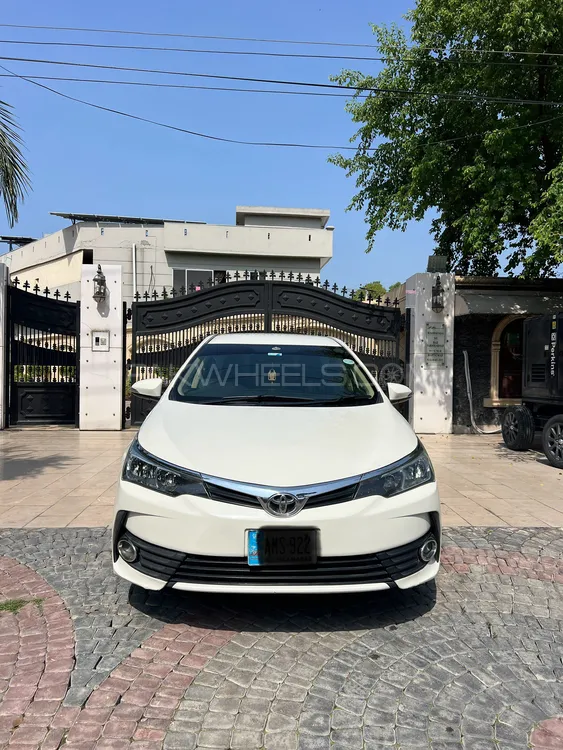 Toyota Corolla 2019 for Sale in Peshawar Image-1