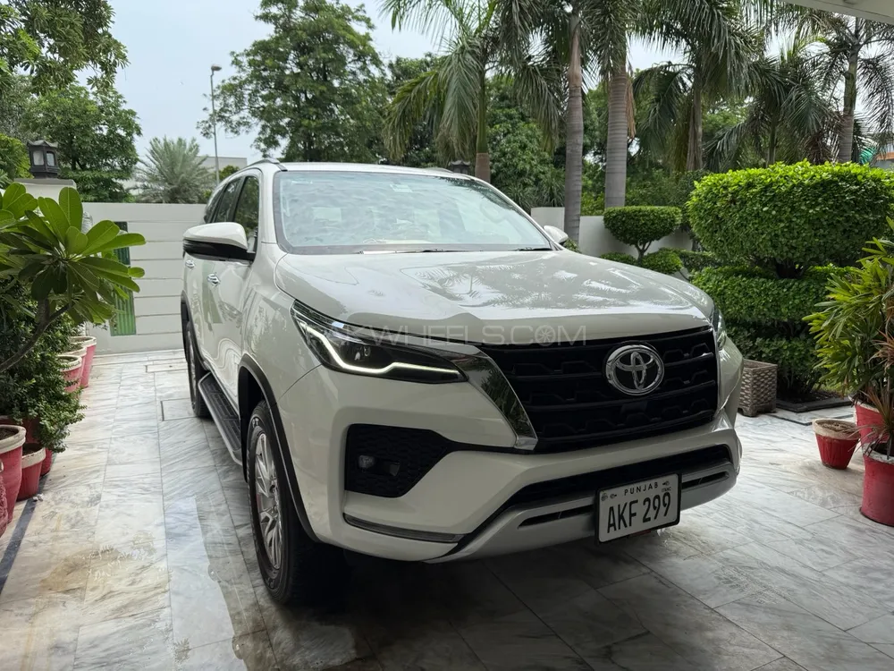 Toyota Fortuner 2022 for Sale in Lahore Image-1