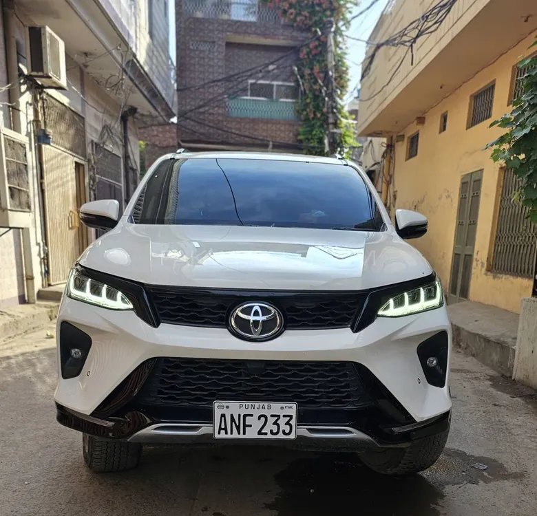 Toyota Fortuner 2022 for Sale in Lahore Image-1