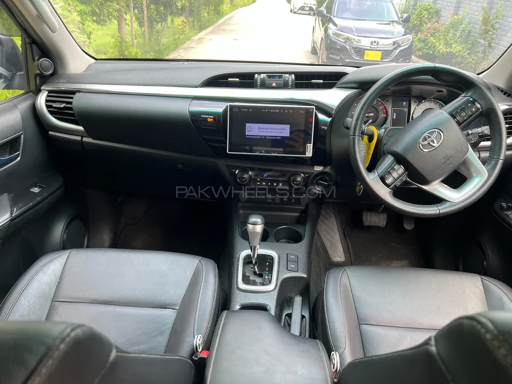 Toyota Hilux 2022 for Sale in Swat Toyota Hilux 2022 for Sale in Swat Image-5