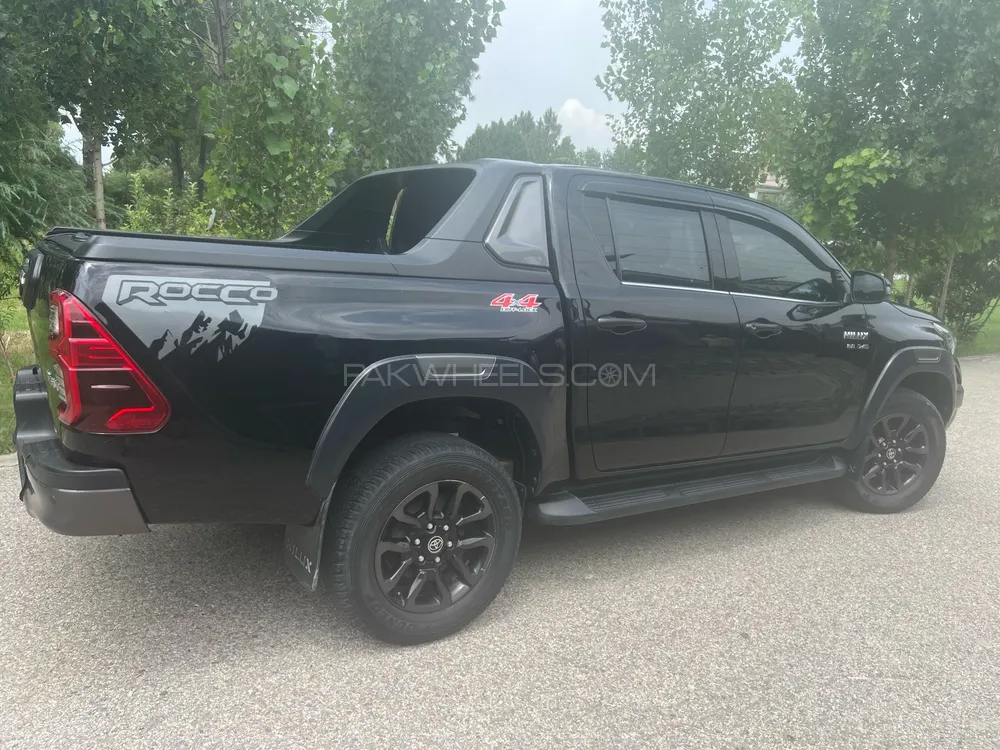 Toyota Hilux 2022 for Sale in Swat Toyota Hilux 2022 for Sale in Swat Image-3