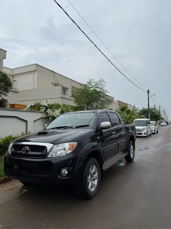 Toyota Hilux 2006 for Sale in Karachi Image-1