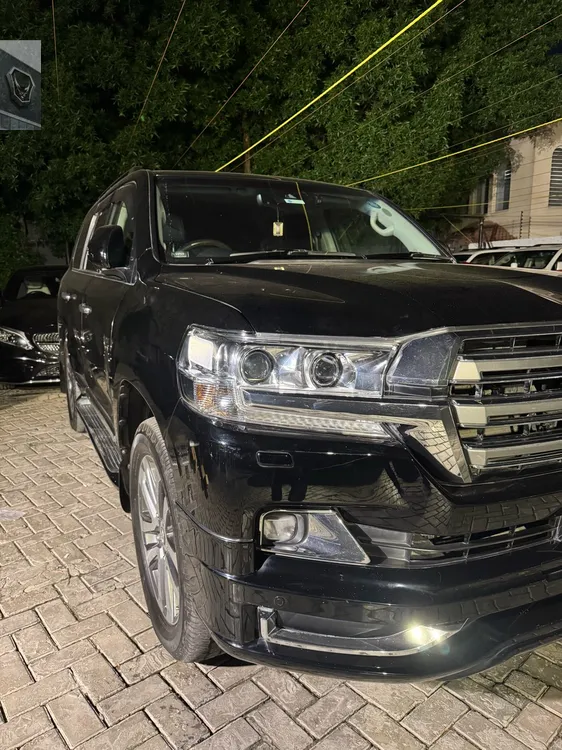 Toyota Land Cruiser 2016 for Sale in Lahore Image-1