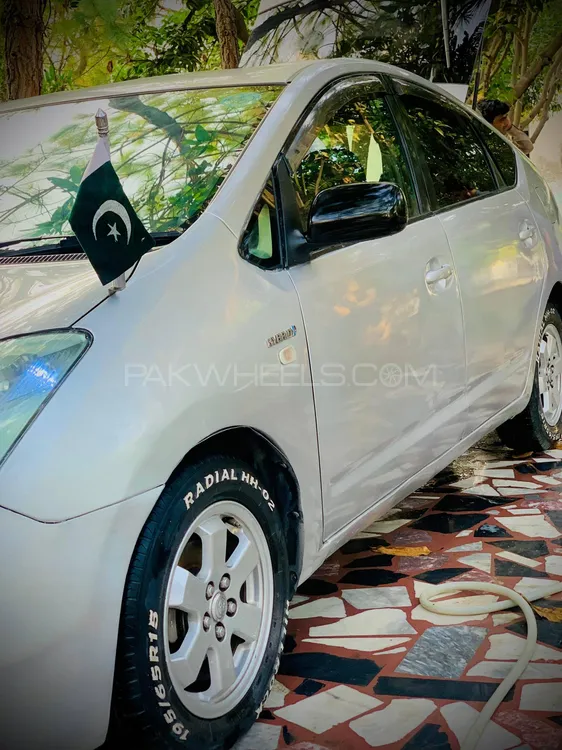 Toyota Prius 2007 for Sale in Peshawar Image-1