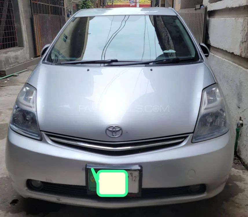 Toyota Prius 2007 for Sale in Lahore Image-1