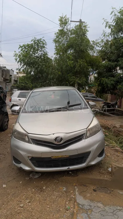 Toyota Vitz 2011 for Sale in Karachi Image-1