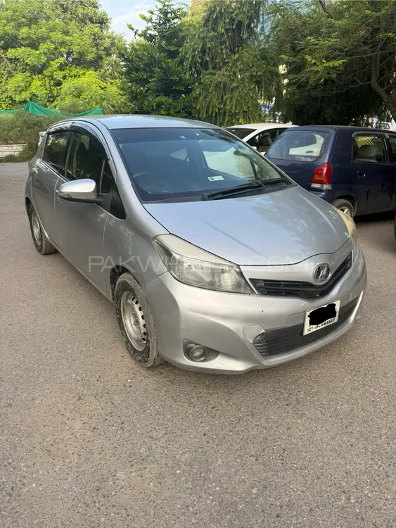 Toyota Vitz 2012 for Sale in Islamabad Image-1