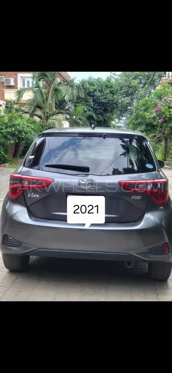 Toyota Vitz 2018 for Sale in Sialkot Image-1