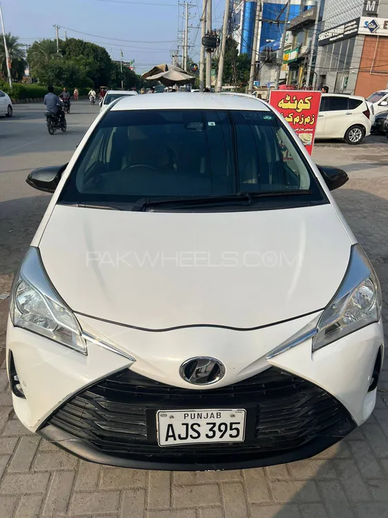 Toyota Vitz 2018 for Sale in Faisalabad Image-1